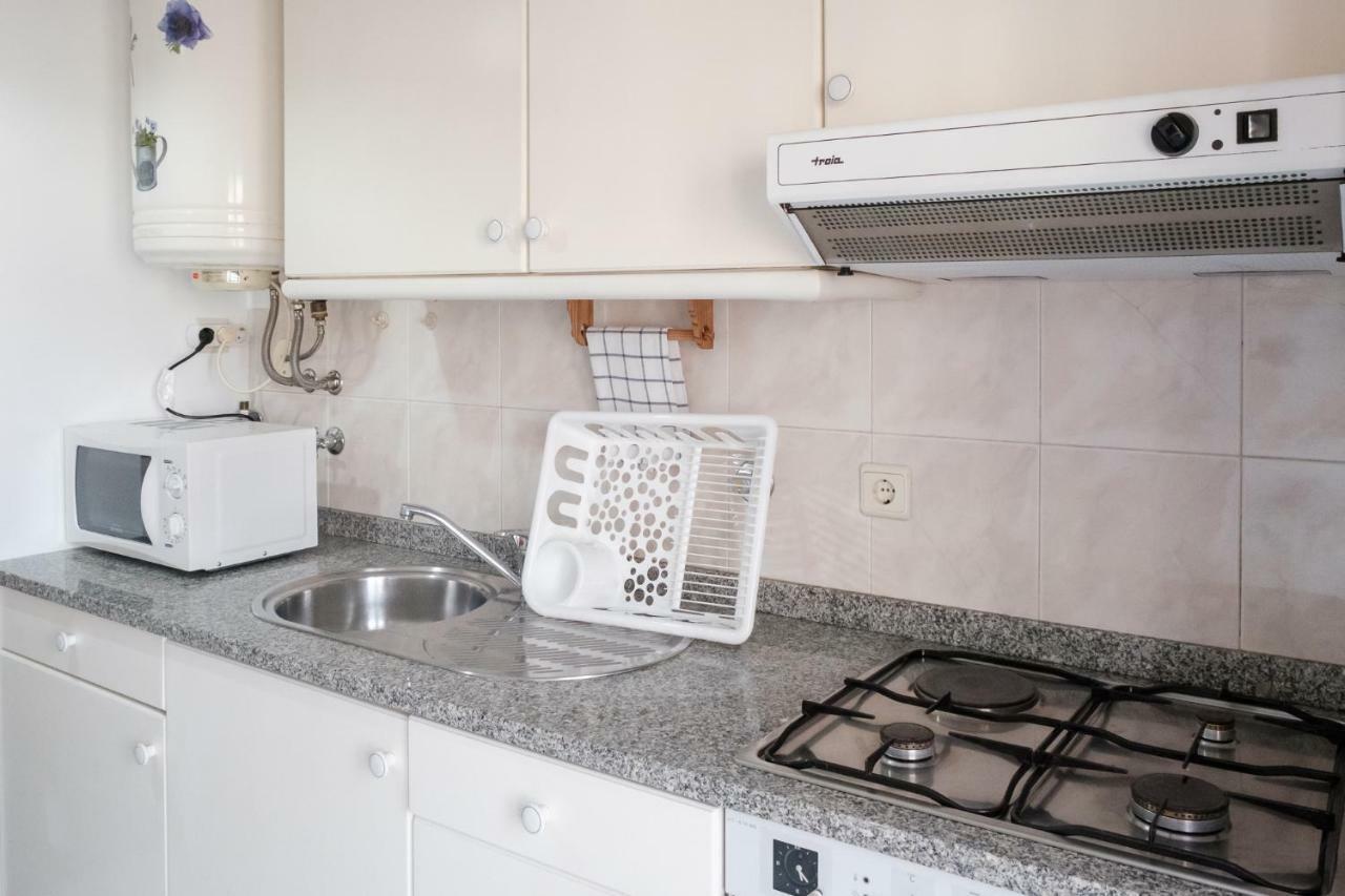 Apartment With Balcony In The Square Porto Buitenkant foto